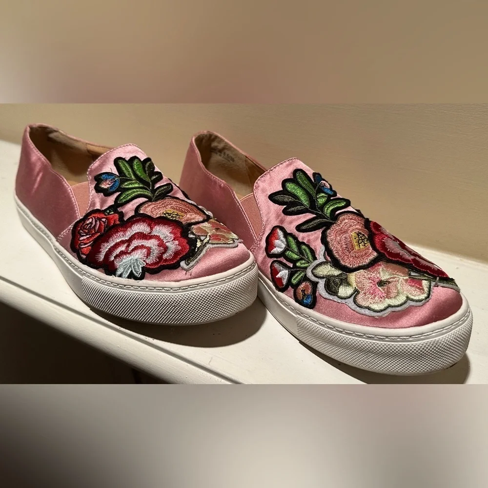 Dirty Laundry Pink Satin Floral Slip-On Sneakers (Size 8.5)